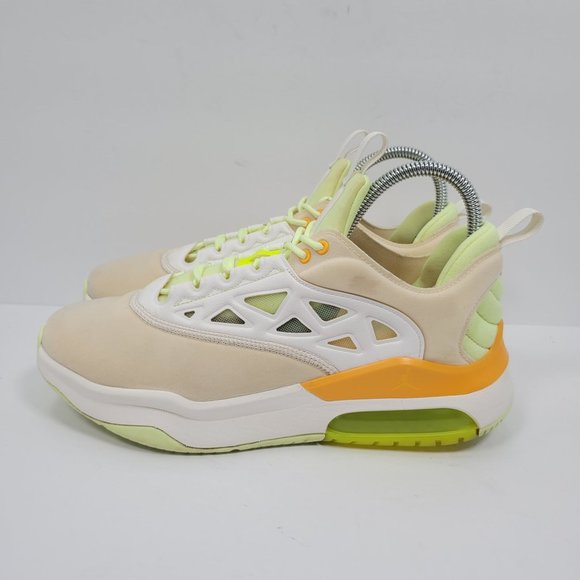 Air Jordan Air Max 200 XX 2019 Women's Barely Volt Shoes AV5186-101 US Size 10.5 - Picture 2 of 8